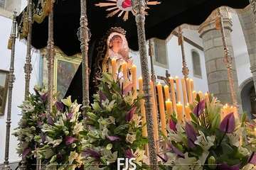 Preparación de los pasos de la Semana Santa de San Juan/Francisco Javier Santana.